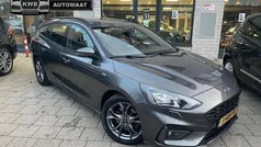 Grijs Gebruikt 2019 Ford Focus ST-Line Stationwagen | € 10.250 (Eerlijke prijs)