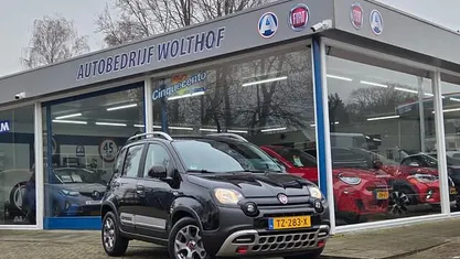 Occasion Fiat Panda Cross Cross 69 PK (50 kW) 2018 Zwart Hatchback