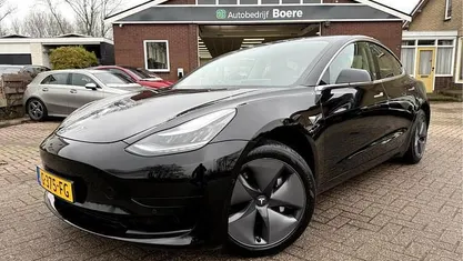 Occasion 2019 Tesla Model 3 RWD Sedan | € 15.850 (Eerlijke prijs)