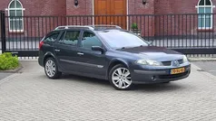 Grijs Gebruikt 2007 Renault Laguna GrandTour Stationwagen | € 1.499 (Eerlijke prijs)