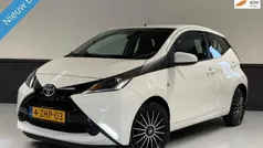 Gebruikt 2015 Toyota Aygo X-play Hatchback | € 5.990 (Eerlijke prijs)
