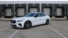 Wit Gebruikt 2021 Volvo S60 R-Design Sedan | € 33.950 (Super prijs)