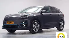 Grijs, metallic lak Gebruikt 2020 Kia e-Niro SUV | € 16.945 (Super prijs)