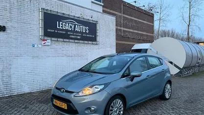 Grijs Occasion 2009 Ford Fiesta Titanium Hatchback | € 4.999 (Eerlijke prijs)