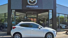 Snowflake white pearl Gebruikt 2016 Mazda 2 Hatchback | € 12.950 (Eerlijke prijs)