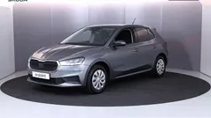 Grijs Gebruikt 2024 Skoda Fabia Ambition Hatchback | € 21.449 (Eerlijke prijs)