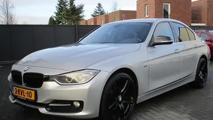 Grijs (metallic) Occasion 2013 BMW 316 Executive Sedan | € 8.950 (Eerlijke prijs)
