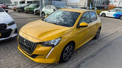 Gebruikt 2020 Peugeot 208 Allure Hatchback | € 12.850 (Goede deal)