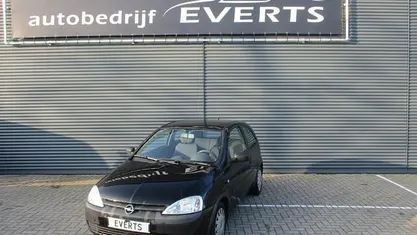 Occasion 2002 Opel Corsa Comfort Hatchback | € 666 (Eerlijke prijs)