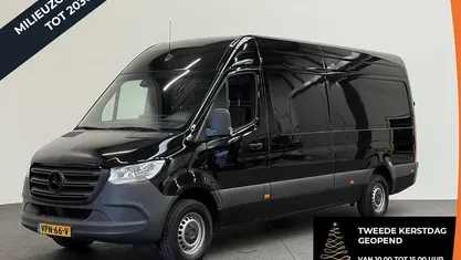 Zwart Gebruikt 2022 Mercedes Sprinter Van | € 28.840 (Goede deal)
