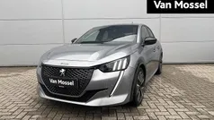 Grijs Gebruikt 2020 Peugeot 208 GT-line Hatchback | € 16.940 (Eerlijke prijs)