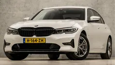 Gebruikt 2020 BMW 330e Sport Line Sedan | € 24.445 (Eerlijke prijs)