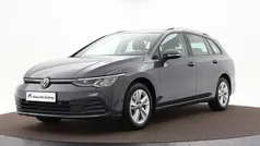 Grijs Gebruikt 2023 VW Golf VIII Life Stationwagen | € 25.940 (Eerlijke prijs)