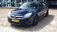 Gebruikt 2005 Opel Vectra GTS Business Hatchback | € 999 (Eerlijke prijs)