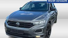 Grijs Gebruikt 2021 VW T-Roc Style SUV | € 27.950 (Eerlijke prijs)