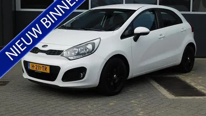 Occasion Kia Rio Plus 109 PK (80 kW) 2013 Wit Hatchback