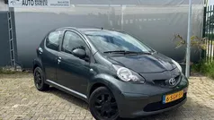 Grijs Gebruikt 2007 Toyota Aygo Hatchback | € 1.999 (Goede deal)