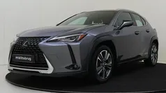 Gebruikt 2019 Lexus UX 250h Business Edition SUV | € 26.925 (Eerlijke prijs)