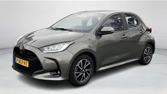 Groen Gebruikt 2022 Toyota Yaris Hybrid Hatchback | € 20.950 (Eerlijke prijs)