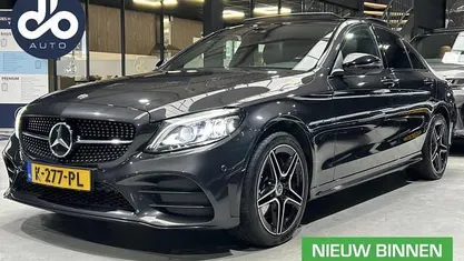 Gebruikt 2021 Mercedes C300 Business Sedan | € 29.934 (Goede deal)
