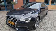 Blauw Gebruikt 2016 Audi A5 Comfort Coupé | € 21.445 (Eerlijke prijs)