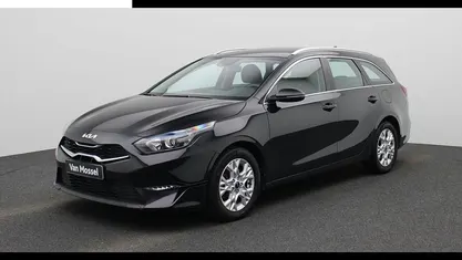 Gebruikt 2024 Kia Ceed Hatchback | € 27.900 (Eerlijke prijs)
