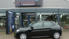 Zwart Gebruikt 2022 Peugeot 208 Active Hatchback | € 14.450 (Super prijs)