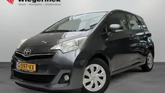 Grijs Gebruikt 2014 Toyota Verso-S Plus MPV | € 10.949 (Eerlijke prijs)