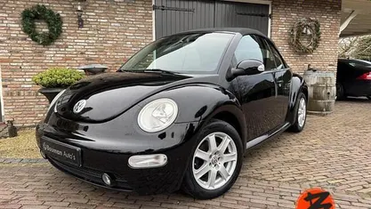 Zwart Gebruikt 2003 VW Beetle Highline Cabriolet | € 3.650 (Eerlijke prijs)
