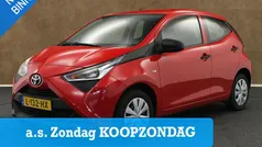 Rood Gebruikt 2021 Toyota Aygo Hatchback | € 12.445 (Eerlijke prijs)