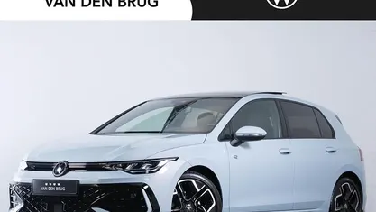 Blauw Gebruikt 2024 VW Golf VIII R-line Hatchback | € 35.285 (Eerlijke prijs)