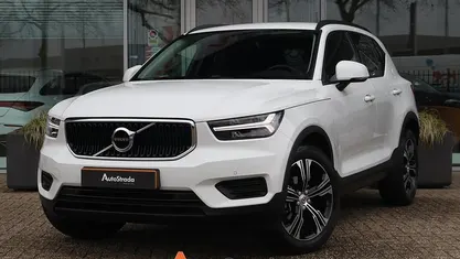 Occasion 2021 Volvo XC40 Momentum SUV | € 22.900 (Super prijs)