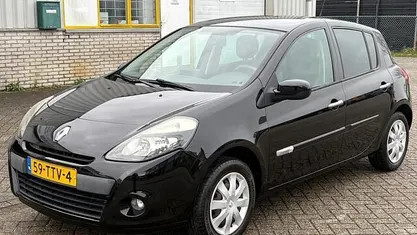 Occasion Renault Clio R.S. Authentique 75 PK (55 kW) 2012 Zwart (metallic) Hatchback