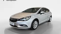 Grijs Gebruikt 2019 Opel Astra Innovation Hatchback | € 14.945 (Eerlijke prijs)