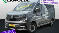 Gris urban (donker grijs) Nieuw 2024 Renault Master Van | € 32.400 (Goede deal)