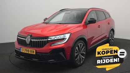 Rood metallic Gebruikt 2023 Renault Espace Iconic MPV | € 37.750 (Eerlijke prijs)