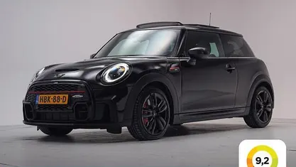 Zwart Gebruikt 2022 Mini John Cooper Works Hatchback | € 27.909 (Eerlijke prijs)
