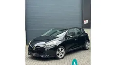 Zwart Gebruikt 2013 Renault Clio IV Dynamique Hatchback | € 5.499 (Eerlijke prijs)