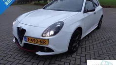 Wit Gebruikt 2018 Alfa Romeo Giulietta Hatchback | € 14.650 (Eerlijke prijs)