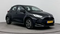 Zwart Occasion 2021 Toyota Yaris Hybrid Hatchback | € 20.499 (Eerlijke prijs)