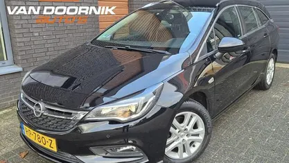 Occasion 2018 Opel Astra Edition Stationwagen | € 9.950 (Eerlijke prijs)