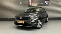 Gebruikt 2018 VW T-Roc Style SUV | € 17.450 (Eerlijke prijs)