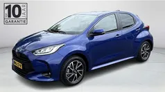Blauw Gebruikt 2023 Toyota Yaris Hybrid Hatchback | € 23.400 (Eerlijke prijs)