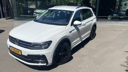 Gebruikt 2020 VW Tiguan Highline SUV | € 29.700 (Super prijs)
