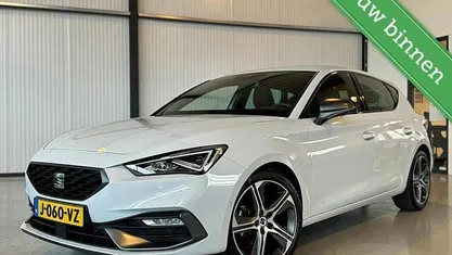 Occasion 2020 Seat Leon FR Hatchback | € 17.950 (Eerlijke prijs)