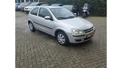Grijs Gebruikt 2004 Opel Corsa Hatchback | € 1.650 (Eerlijke prijs)