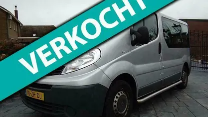 Grijs Gebruikt 2008 Renault Trafic Authentique MPV | € 4.799 (Super prijs)