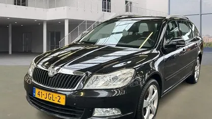 Gebruikt 2009 Skoda Octavia Elegance Stationwagen | € 3.495 (Eerlijke prijs)