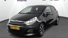 Zwart Gebruikt 2016 Kia Rio Hatchback | € 10.950 (Eerlijke prijs)