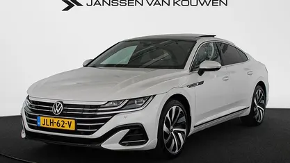 Wit Occasion 2021 VW Arteon Business Hatchback | € 32.795 (Eerlijke prijs)